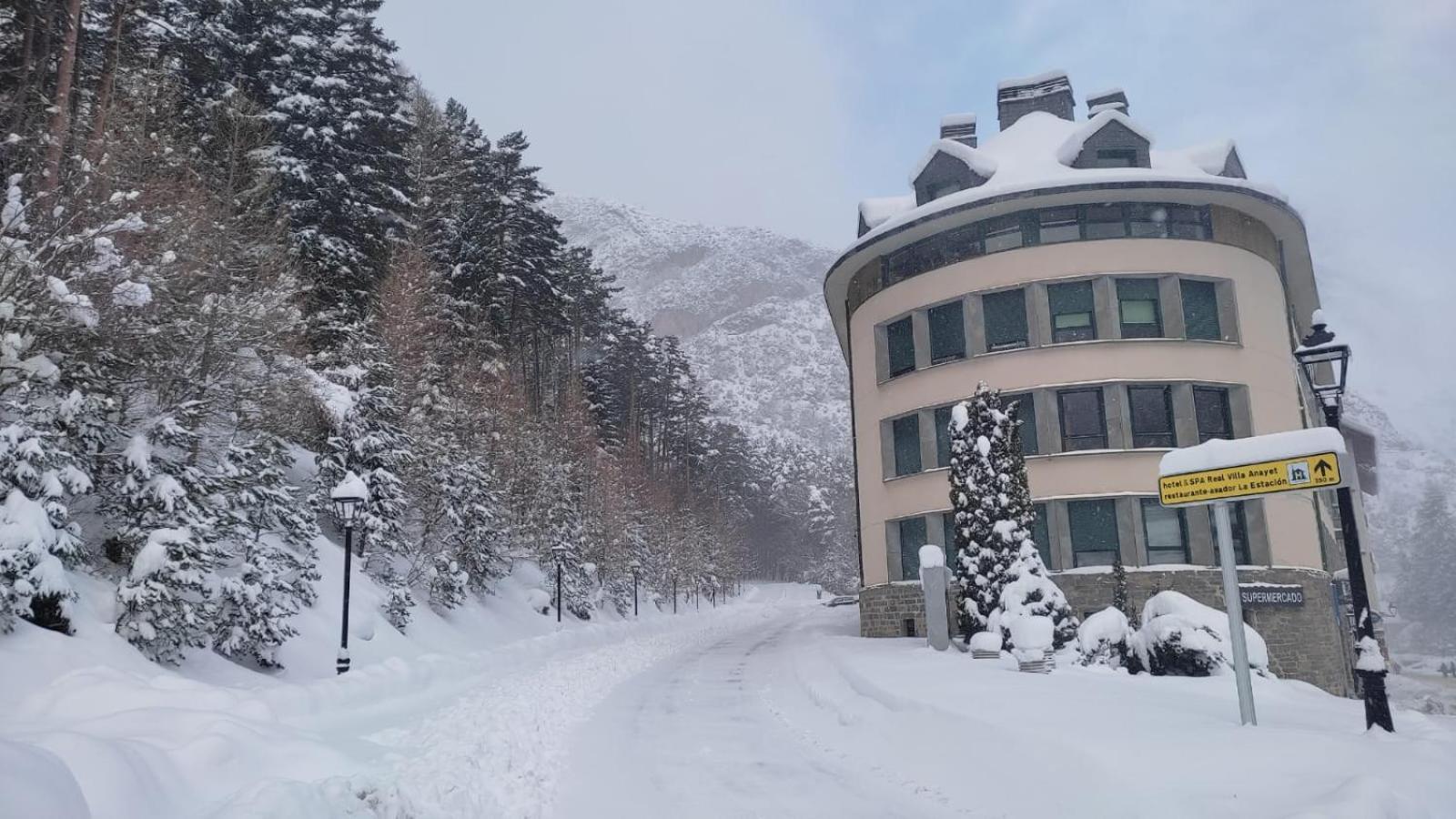 Appartamento Arce Avairent Canfranc Estacion Esterno foto